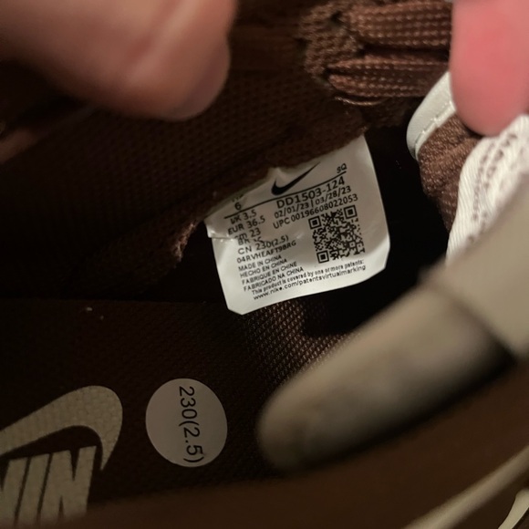 W CoCao Nike Dunks, Size 6 Women’s, size 4.5 Men’s - Picture 10 of 12